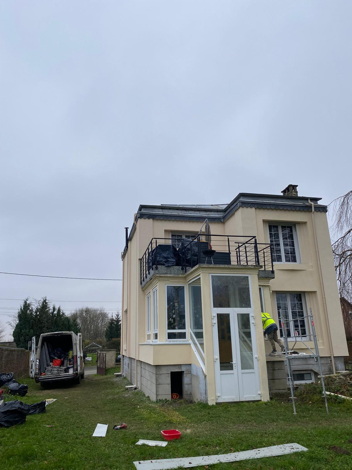 Isolation des murs extérieurs d'une maison.